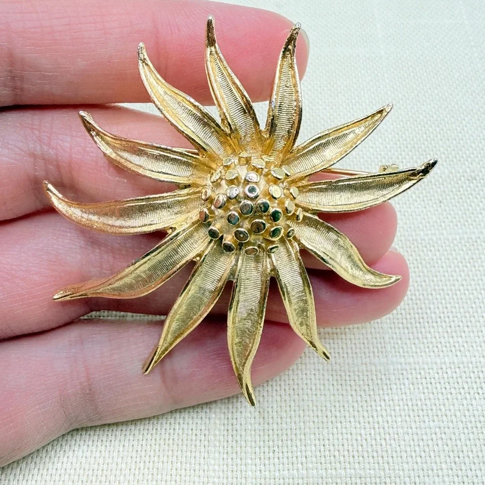 Vintage Big BSK Gold Tone Flower Brooch Pin